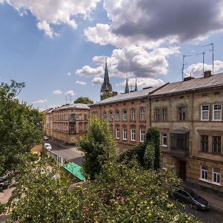 1 Квартира Возле Ж/Д Вокзала, 15 Минут От Центра Lviv Kültér fotó
